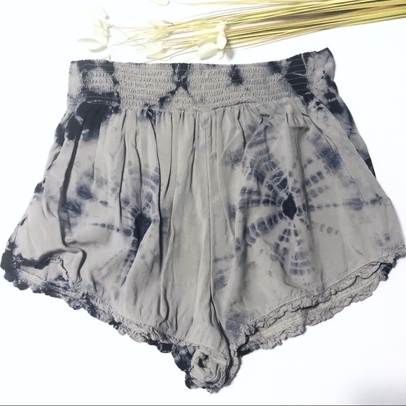 AMERICAN EAGLE Boho Tie-Dye Shorts - Picture 3 of 7